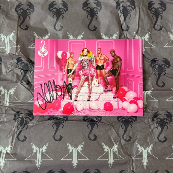 Jeffree Star signed post card and NEW Velour Liquid Lipstick - Picture 3 of 3